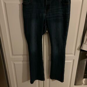 Old navy jeans size 14.‎